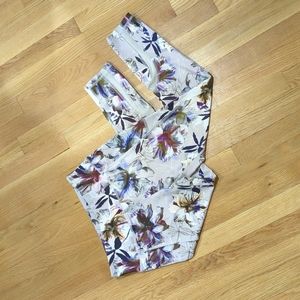Gottex High Waist Capri Length Floral Leggings - Size M